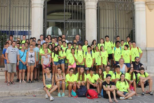 Els jugadors del CH Ribes i el Handball Pays de Luchon a Sitges. Eix