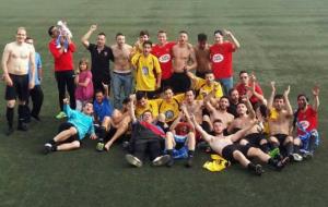 Els jugadors del Vendrell campions de lliga. Eix