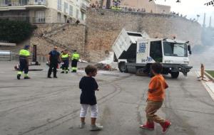 Ensurt a Sitges a les Matinades Infantils de Santa Tecla. EIX