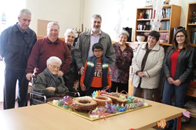 Homenatge a la vilanovina Isabel Torres Ferrer, que celebra els seus 100 anys. Ajuntament de Vilanova