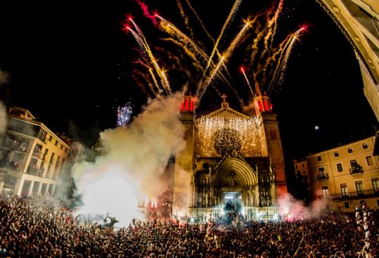 Ignasi Blanca promou l’edició d’un llibre de fotografies de la Festa Major de Vilafranca. Ignasi Blanca