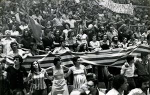 Imatge de la Diada Nacional de Catalunya a Sant Boi a l‘any 1978. Arxiu Fot. Barcelona