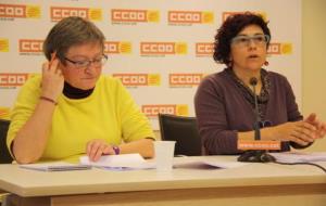 Imatge de la secretària de la Dona i Cohesió social de CCOO, Alba García, i Lídia Sandalines, cap de l'àrea de negociació col·lectiva de la Dona. ACN