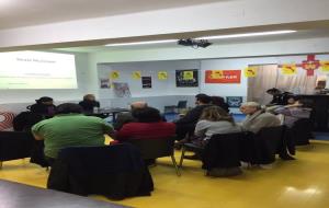 Imatge del taller sobre la gestió del deute municipal de Sitges en comú. Sitges en comú