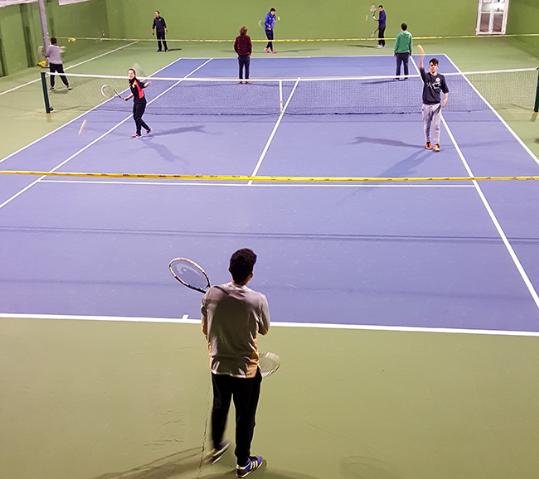 Imatges de la jornada formativa en tennis base. Eix