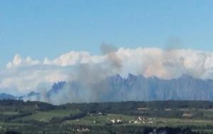 Incendi forestal a la riera de Torrelavit