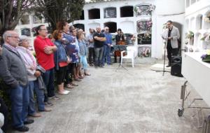 Inhumació al cementiri d'Olesa dels soldats morts a la Serra de Riés durant la guerra civil. Ajt d'Olesa de Bonesvalls