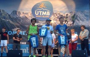 Joui Mouj al podi de la Ultra trail del Mont Blanc a Chamonix