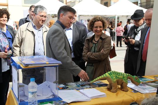 La consellera d'Ensenyament de la Generalitat visita la fira Zona E. Ajuntament de Vilanova
