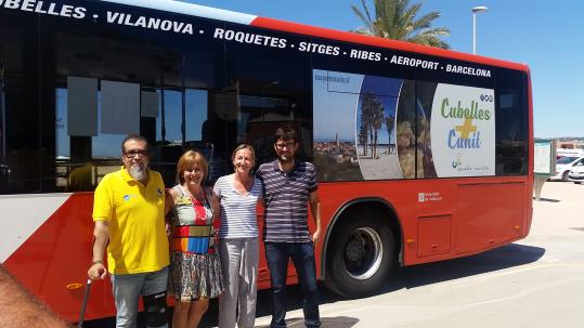 La imatge del Penedès Marítim, als busos de la línia de la costa. Ajuntament de Cunit