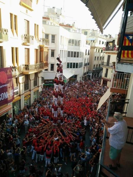 La Jove de Sitges  descarrega el 4 de 8 en un Cap de la Vila emocionat. Ajuntament de Sitges