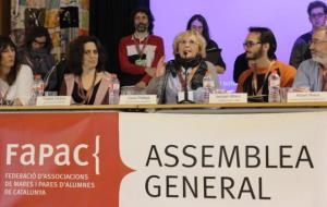 La nova presidenta de la FaPaC, Montse Conejo, durant l'Assemblea General de la federació que s'ha fet a Ripollet. ACN
