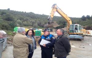 L’Ajuntament de Sitges destrueix 8.000 peces procedents del decomís del Top Manta