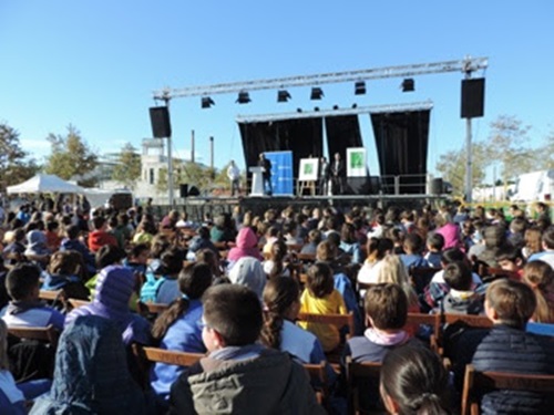 Les escoles de Vilanova renoven el compromís amb l'Agenda 21 escolar. Ajuntament de Vilanova