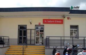 Les obres de millora de l'estació de Sant Sadurní s'endarrereixen un altre cop. Ajt Sant Sadurní d'Anoia