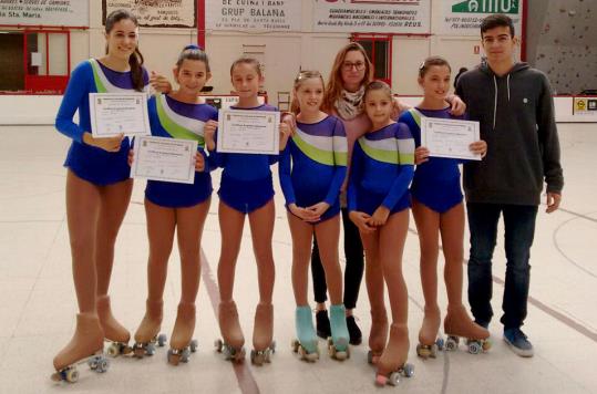 Les patinadores del CPA Calafell. Eix