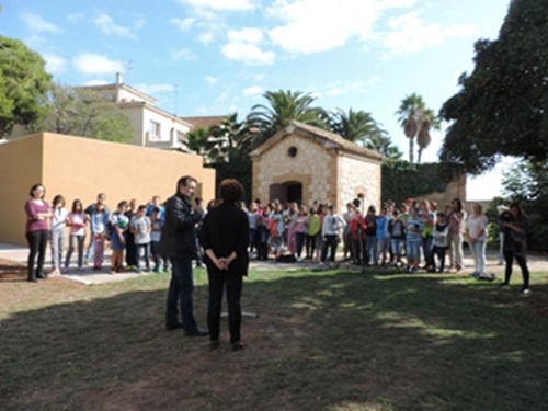 L'escola Antònia Simó d'Almacelles visita el Far de Vilanova, 80 anys després. Ajuntament de Vilanova