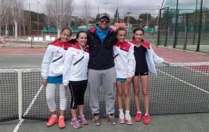 L'infantil femení del CST Cunit . Eix