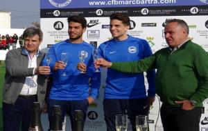 Marc Bartra a la presentació de l'escola de futbol