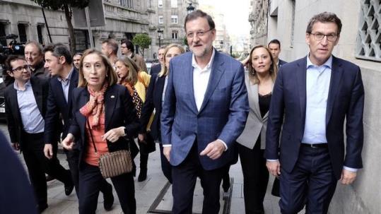 Mariano Rajoy amb Alberto Núñez Feijóo i Ana Pastor. Eix