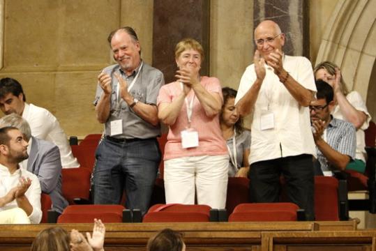 Membres de la Plataforma per una Vegueria Pròpia dins l'hemicicle el 28 de juliol del 2016. ACN