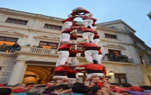 Nova tripleta dels Xicots de Vilafranca, tot preparant la diada del Roser. Emma Pagès