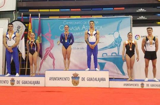 Paula Raya al podi del Campionat d'Espanya. Eix