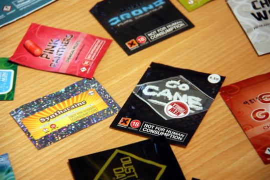 Pla detall de mostres de noves drogues conegudes com a 'legal highs'. ACN