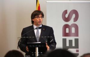 Pla mig del president de la Generalitat, Carles Puigdemont, intervenint en un acte a Vilafranca del Penedès. ACN