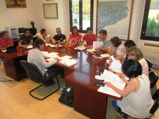 Ple municipal d'Olèrdola. Ajuntament d'Olèrdola