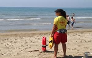 Quinze joves s'incorporen al servei de vigilància de les platges del Garraf. Ajuntament de Vilanova