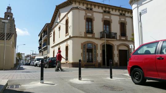 Reordenen la mobilitat a l'entorn del carrer Ensenyament de Ribes. Ajt Sant Pere de Ribes