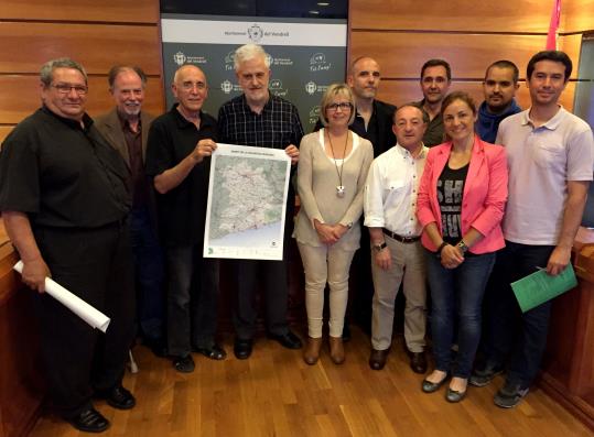 Reunió a l'Ajuntament del Vendrell. Eix