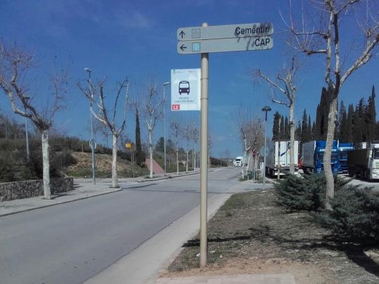 Sant Sadurní habilita dues noves parades del bus urbà  i reforça la senyalització a les escoles. Ajt Sant Sadurní d'Anoia