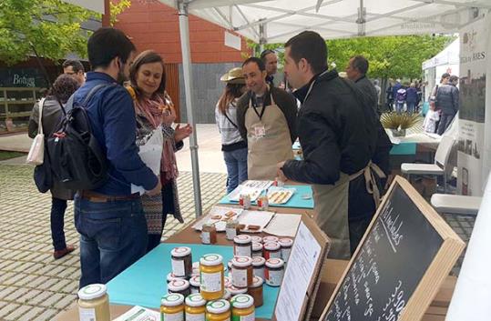 Stand de Node Garraf a Alícia’t. Eix