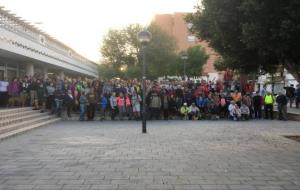 Tres-cents excursionistes recorren el Garraf en la vintena Caminada Popular de Sitges. Centre Excursionista