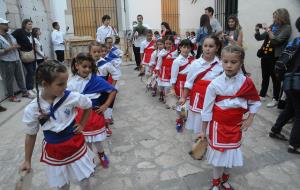 Un miler d’infants participen en la matinal de Santa Tecla de Sitges