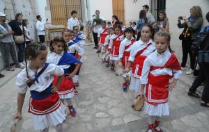 Un miler d’infants participen en la matinal de Santa Tecla de Sitges