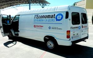 Una furgoneta, nou recurs per a l'Economat de VNG. Ajuntament de Vilanova