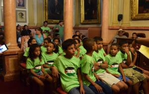 Vacances en pau al Garraf. Infants sahrauís passen l'estiu amb famílies d'acollida de la comarca