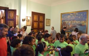 Vacances en pau al Garraf. Infants sahrauís passen l'estiu amb famílies d'acollida de la comarca