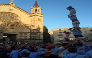 Actuació de la Colla Jove Xiquets de Vilafranca a la festa major de 2015. Jove de Vilafranca