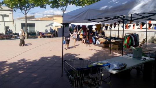 Mercat d’Intercanvi de roba i complements a Santa Margarida i els Monjos