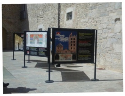 Exposició itinerant sobre la portalada de Ripoll al Mercat del Centre