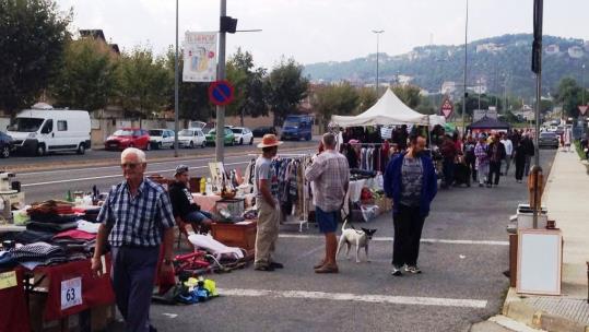  Mercat de Segona Mà de Canyelles 