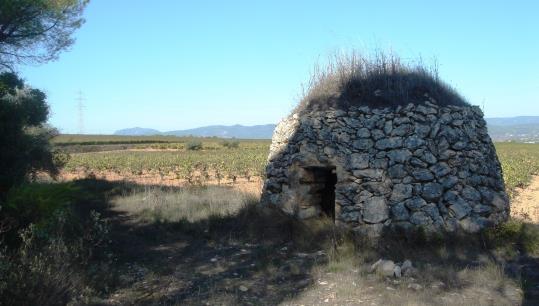 Caminada a les barraques de pedra seca d’Olèrdola