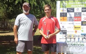 Alejandro Saiz Cañada campió al torneig del circuit juvenil . Eix