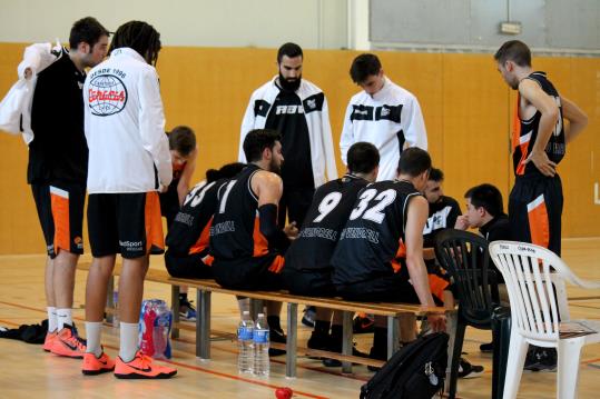 Banqueta de l'AB Vendrell. Eix