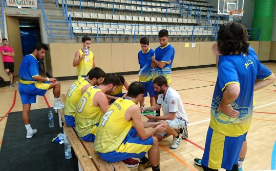 Banqueta del CNB Vilanova. Eix