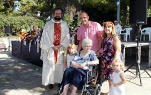 Calafell dedica una plaça a Lola Boronat, la veïna més antiga del nucli de Segur. Ajuntament de Calafell